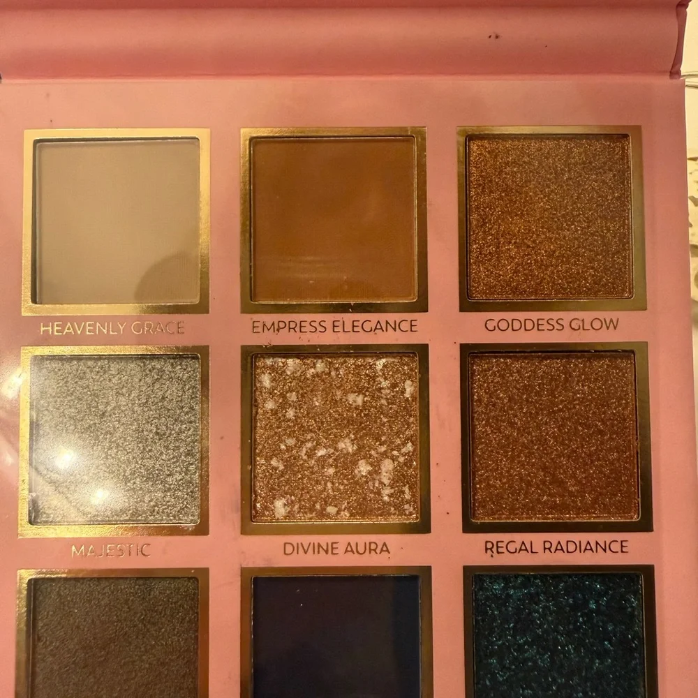 Eloise Goddess Eyeshadow‎ Palette 9 Shade Glitter Matte Metallic Makeup New